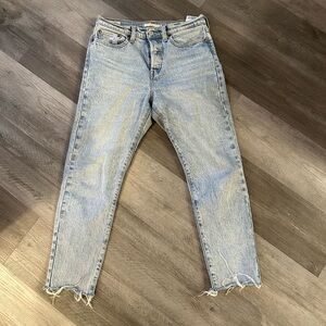 Levi’s Wedgie Fit Jeans – Light Wash, Distressed Hem – Size 28